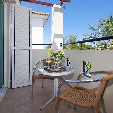 Villa Palm